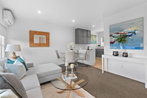 Photo of property in 3/53 Lake Road, Devonport, Auckland, 0624
