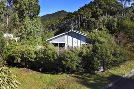 Photo of property in 11 Kaimiko Place, Okiwi Bay, French Pass, 7193