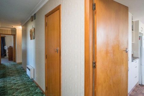 Photo of property in 317 South Road, Hawera, 4610