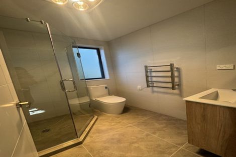 Photo of property in 11 Pipitea Place, Massey, Auckland, 0614