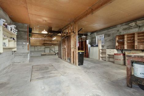 Photo of property in 76 Warwick Street, Wilton, Wellington, 6012