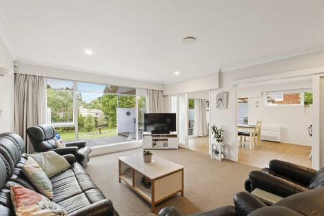 Photo of property in 23 Fairview Avenue, Opaheke, Papakura, 2113