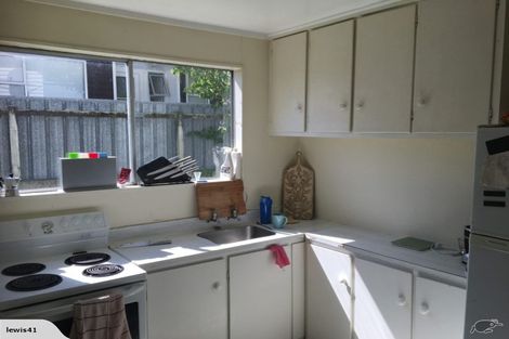Photo of property in 28d Leighton Avenue, Waiwhetu, Lower Hutt, 5010