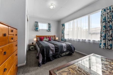 Photo of property in 35 Shelton Place, Feilding, 4702