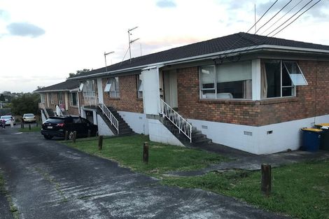 Photo of property in 3/178 Chivalry Road, Glenfield, Auckland, 0629