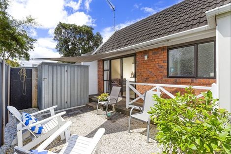 Photo of property in 11 Fantail Court, Orewa, 0931