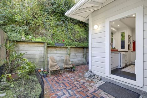 Photo of property in 2 Ascot Street, Thorndon, Wellington, 6011