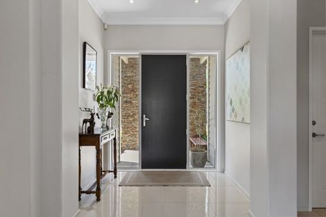 Photo of property in 7 Westall Lane, Avonhead, Christchurch, 8042