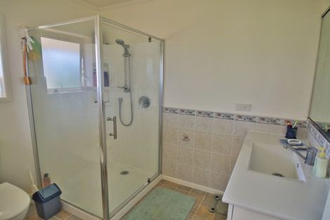 Photo of property in 187 Oaks Road, Portland, Whangarei, 0178