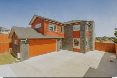 Photo of property in 436a East Coast Road, Windsor Park, Auckland, 0630