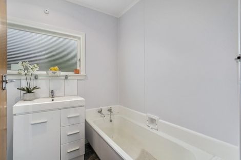 Photo of property in 7 Richmond Avenue, Takaro, Palmerston North, 4410