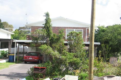 Photo of property in 38 Beaubank Road, Kelston, Auckland, 0602