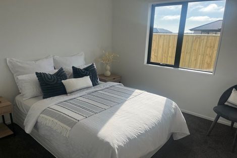 Photo of property in 31 Weaver Street, Woodend, 7691