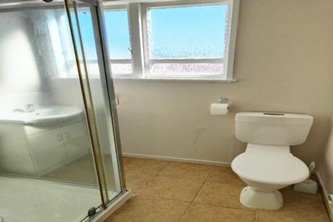 Photo of property in 22 Clendon Place, Manurewa, Auckland, 2102