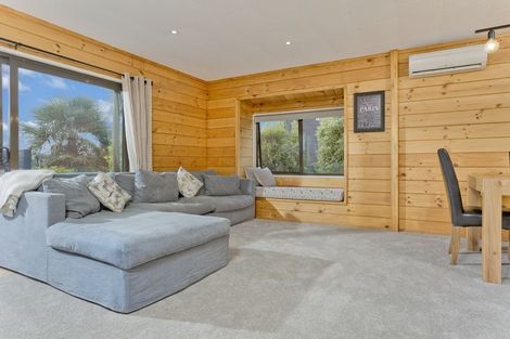 Photo of property in 2/41 Browns Bay Road, Browns Bay, Auckland, 0630