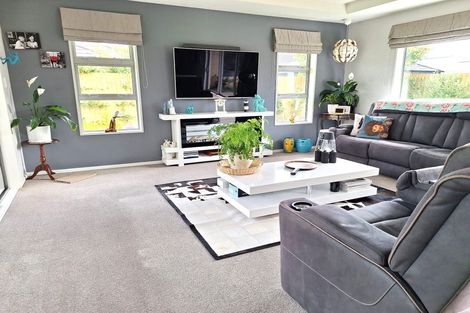 Photo of property in 20 Bamber Crescent, Halswell, Christchurch, 8025