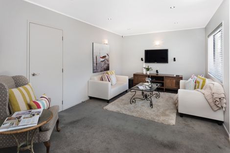 Photo of property in 12 Mark Edward Drive, Half Moon Bay, Auckland, 2012