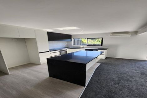 Photo of property in 25 Caspian Close, New Lynn, Auckland, 0600