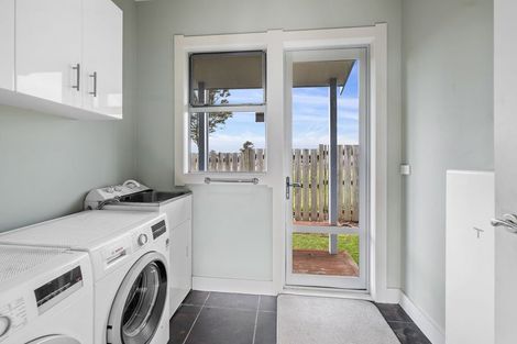 Photo of property in 42 Parekaawa Drive, Motuoapa, Turangi, 3382