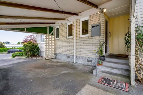 Photo of property in 6 Graham Street, Eltham, 4322