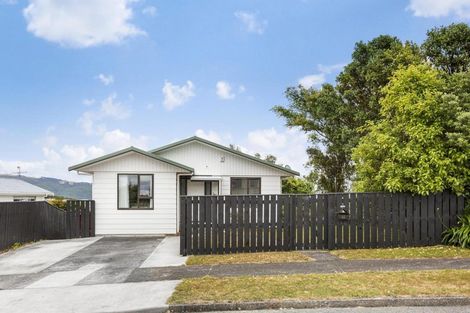 Photo of property in 10 Toporoa View, Ascot Park, Porirua, 5024