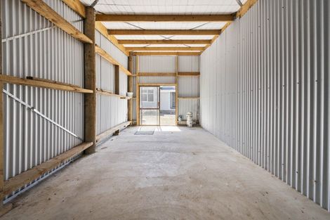 Photo of property in 19 Ongo Road, Hunterville, 4730