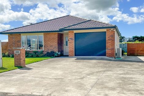 Photo of property in 6 Madison Street, Carterton, 5713