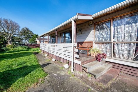 Photo of property in 1 Norman Spencer Drive, Papatoetoe, Auckland, 2104
