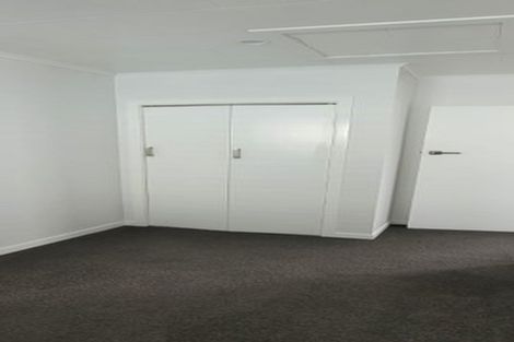 Photo of property in 76b Eliot Street, New Plymouth, 4310