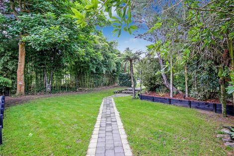 Photo of property in 97 Woodlands Park Road, Titirangi, Auckland, 0604