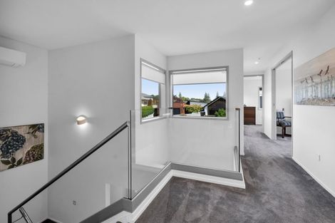 Photo of property in 5d Vardon Way, Waiwhakaiho, New Plymouth, 4312