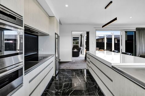 Photo of property in 5d Vardon Way, Waiwhakaiho, New Plymouth, 4312