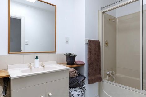 Photo of property in 18 Otupai Street, Two Mile Bay, Taupo, 3330