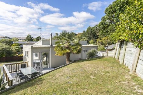 Photo of property in 10 Bowline Place, Whitby, Porirua, 5024