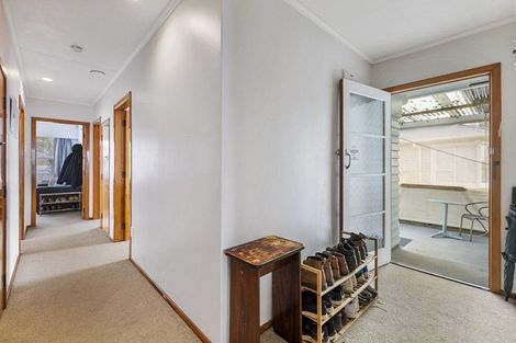 Photo of property in 8 Elm Grove, Westown, New Plymouth, 4310