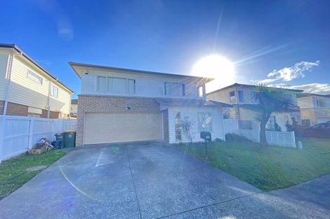 Photo of property in 13 Maypark Crescent, Flat Bush, Auckland, 2016