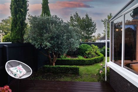 Photo of property in 30 Blighs Road, Strowan, Christchurch, 8052