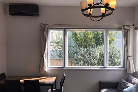 Photo of property in 7 Fallowfield Avenue, Mount Victoria, Wellington, 6011