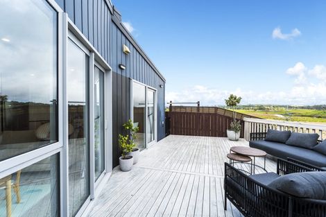 Photo of property in 103 Waekahu Road, Westgate, Auckland, 0814