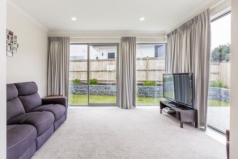 Photo of property in 41 Woodridge Drive, Stanmore Bay, Whangaparaoa, 0932