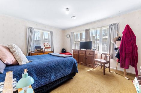 Photo of property in 92 Gloria Avenue, Te Atatu Peninsula, Auckland, 0610