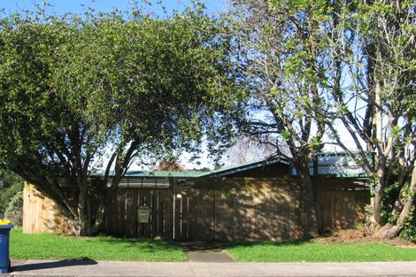 Photo of property in 12 Kashmir Road, Glen Eden, Auckland, 0602