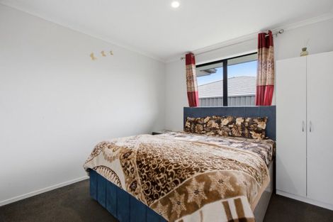 Photo of property in 90 Tabraham Crescent, Pyes Pa, Tauranga, 3112