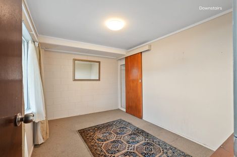 Photo of property in 1/5 Zita Avenue, Matakatia, Whangaparaoa, 0930