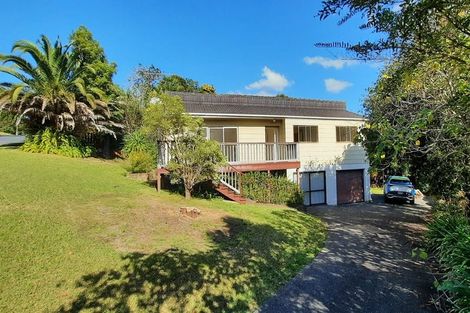 Photo of property in 4 Capricorn Place, Browns Bay, Auckland, 0630