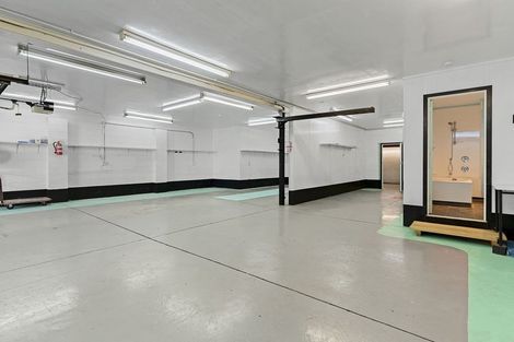Photo of property in 219 Devon Street West, New Plymouth, 4310