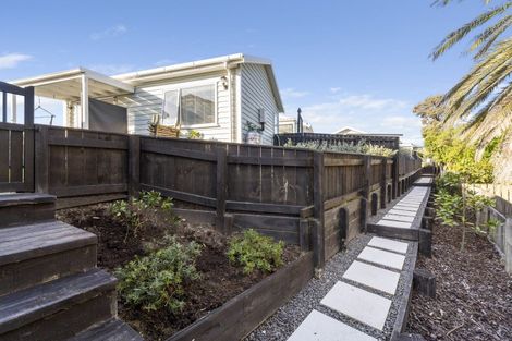 Photo of property in 39 Seagrass Place, Otaki Beach, Otaki, 5512