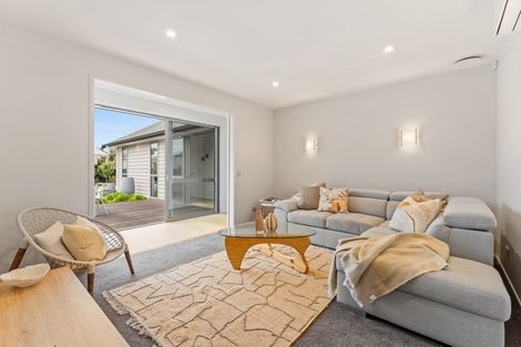 Photo of property in 5 Shearwater Lane, Point Wells, 0986