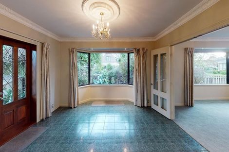 Photo of property in 53 Clifton Terrace, Fitzherbert, Palmerston North, 4410