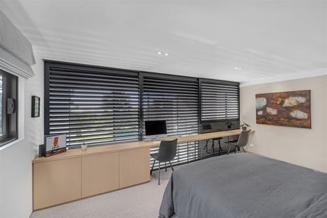 Photo of property in 2 Marriner Street, Sumner, Christchurch, 8081